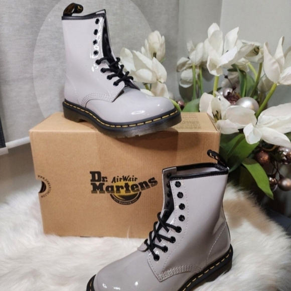 Dr. Martens 1460 Boot - Women'sShoes size7 new - Picture 6 of 6
